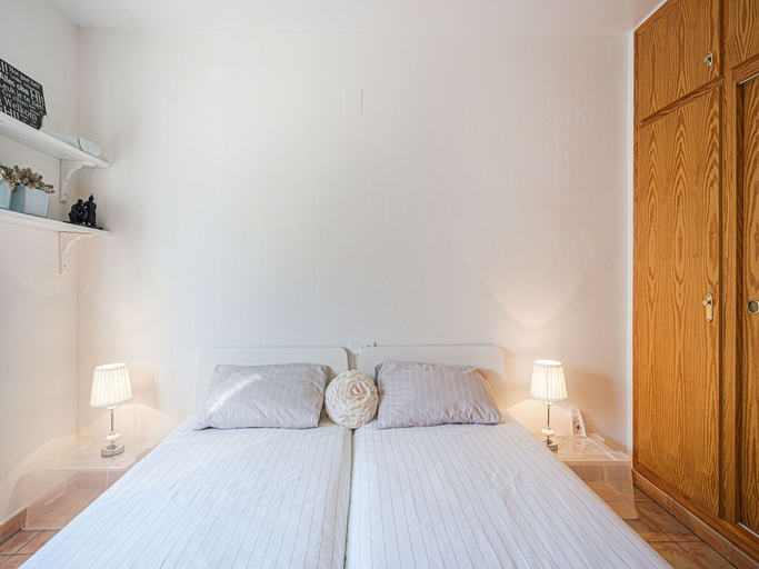Room 2, Sunny Poolside Stay in Busot, Alicante