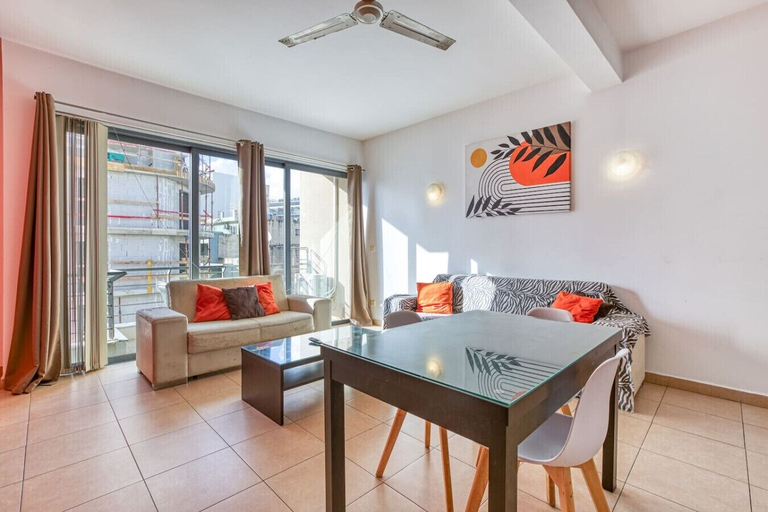 Room 4, Roulette Your St Julian s Base for a Fun Getaway, St Julian's
