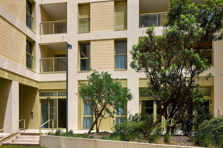 Exterior & Views, Quality Aparthotel Bordeaux Saint-Jean, Gironde