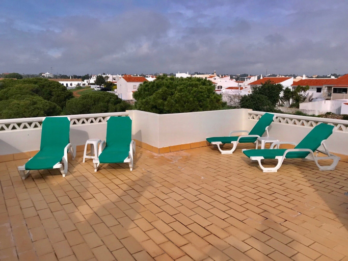 Terrace/patio 2, Beachside Family Stay in Benagil, Lagoa