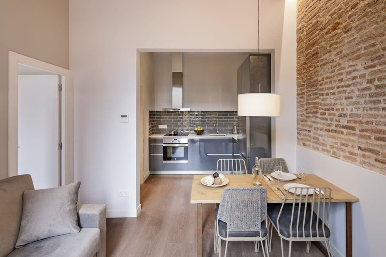 Exterior 2, Pau Claris Double Home Next to Paseo de Gracia, Barcelona