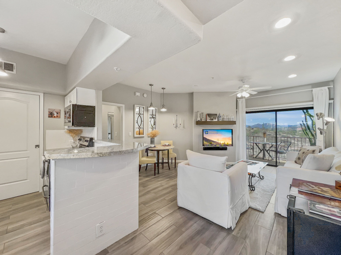 Interior 2, Saguaro #202 Fountain Hills, Maricopa