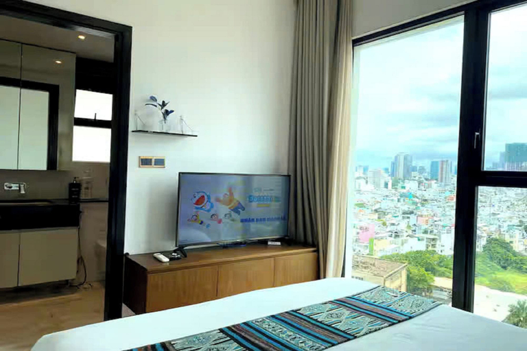 Room 2, Nova D'mension Luxury Vacation Residence, District 1