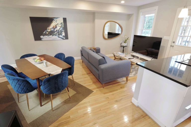 Primary image, Luxury Flat Walk To Capitol!, Washington D.C.