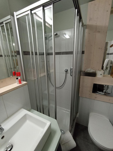Bathroom, Gartenhotel Fettehenne, Mettmann