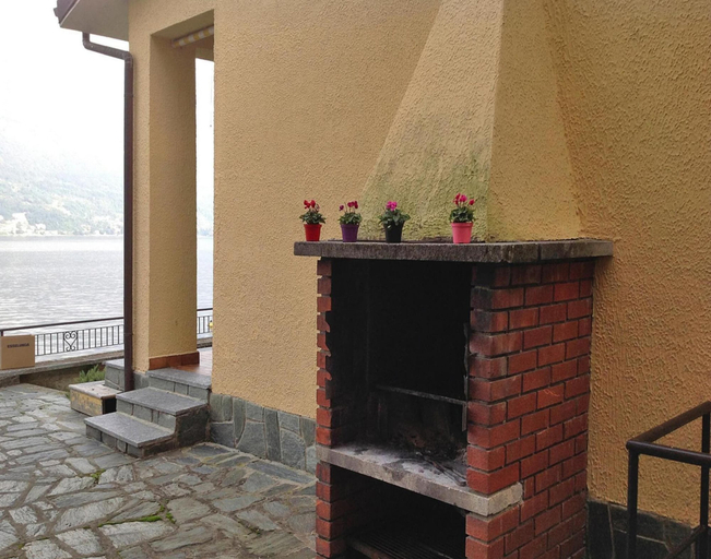 Property grounds, Apartment by Lake Como with Stunning Views, Como