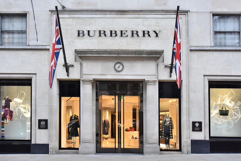 Room 3, Albemarle Elegance III - 37as3, London