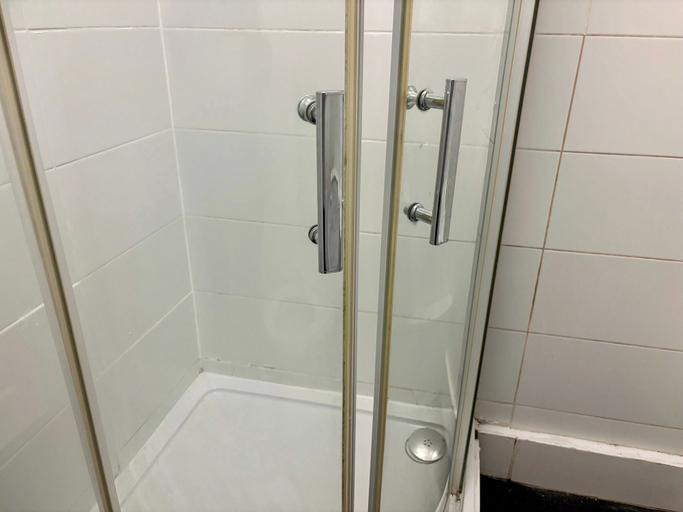 Bathroom 4, Haden Hill Retreat - Wolverhampton, Wolverhampton