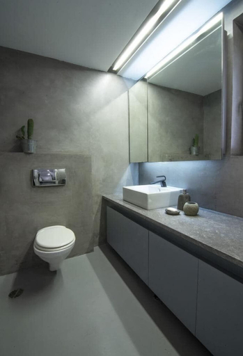 Room 2, Elegant and Private Living by Neuvel, Attica