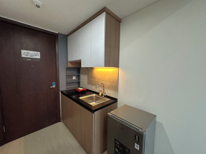 Interior 2, Comfy And Warm Studio At Grand Sungkono Lagoon Apartment, Surabaya