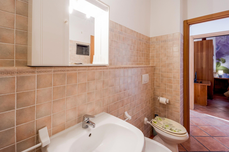 Bathroom 4, Appartement in Imperia, Imperia