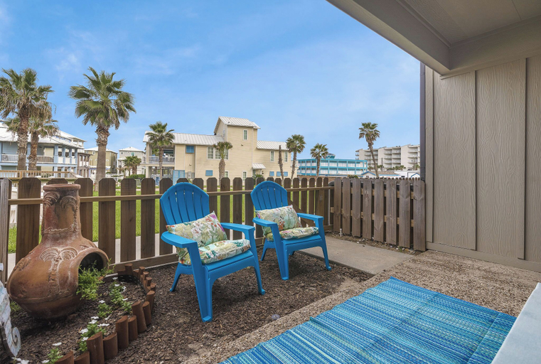 Interior 2, Sunrise Villa 105 - Boardwalk TO THE Beach, Nueces
