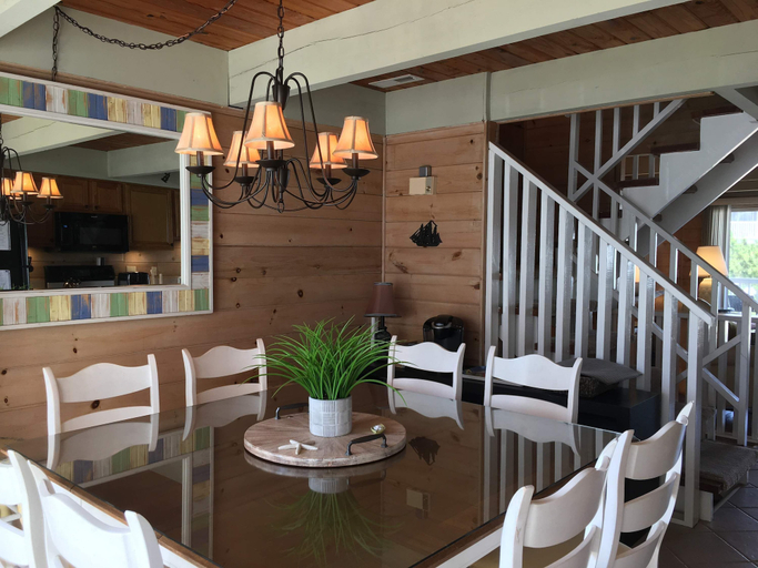 Interior 5, Beachwalk 20, Worcester