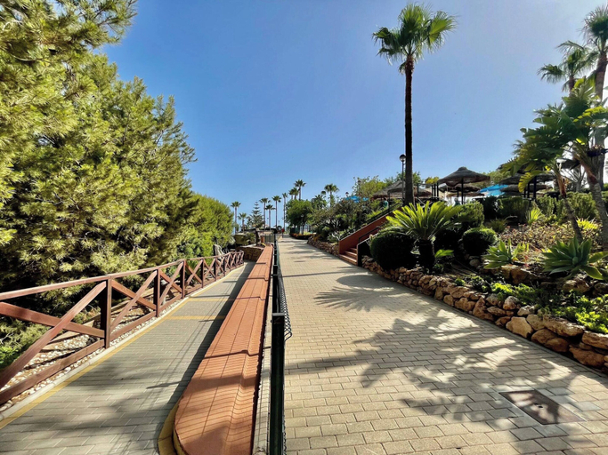 Property grounds 1, Apartment in Benalmadena Near the Beach, Málaga