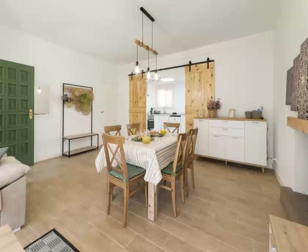 Dining 3, Cova De L'aire - Villa With Private Pool In Barx, Valencia
