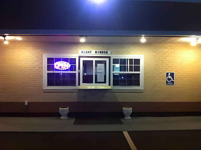 Exterior & Views 2, Newport News Inn, Newport News