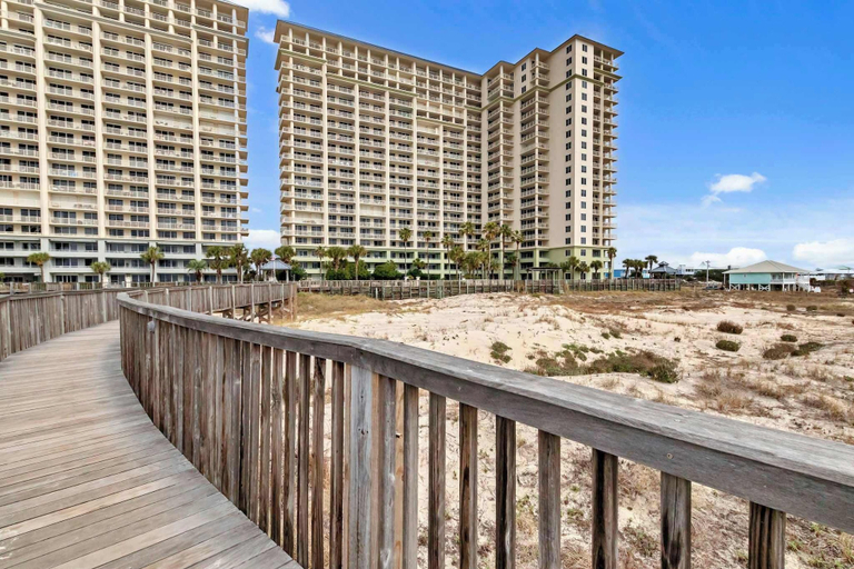 Room 3, Beachfront Penthouse With Gulf Views, Baldwin