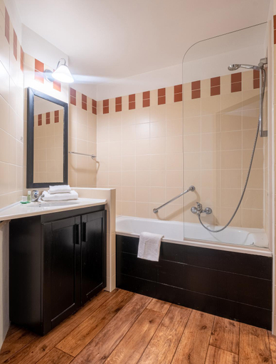 Bathroom 2, Residence Pierre & Vacances Le Tikal, Savoie