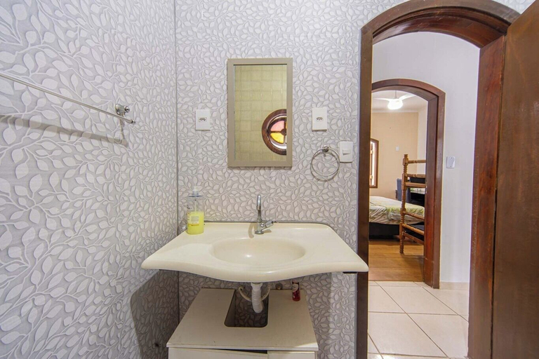 Room 4, Casa com Piscina e Churrasqueira a 220 m da Praia, São Vicente