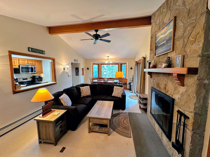 Interior 5, Fc26 Bretton Woods Home Steps From the Slopes, Coos