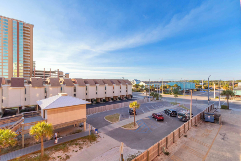 Room 4, Gulf View 2 Bed Beaches Pool Dining and Fun, Baldwin
