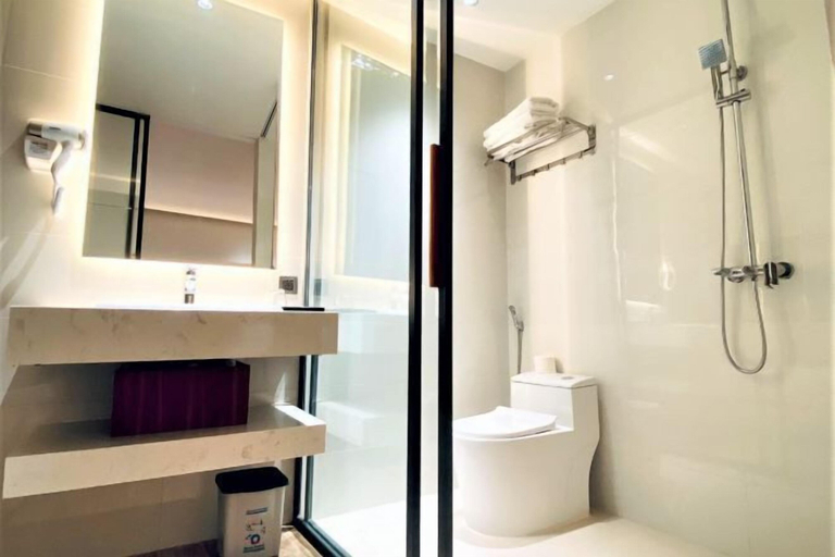 Bathroom 5, Khach San Lucien Hotel Quy Nhon, Qui Nhơn