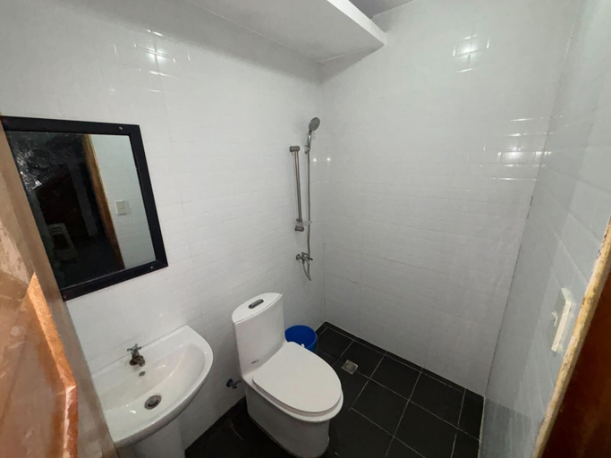Bathroom, Turtle Beach Resort, San Juan