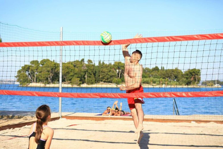 Pool 4, Apartment on Ugljan With Pool & Sandy Beach, Preko