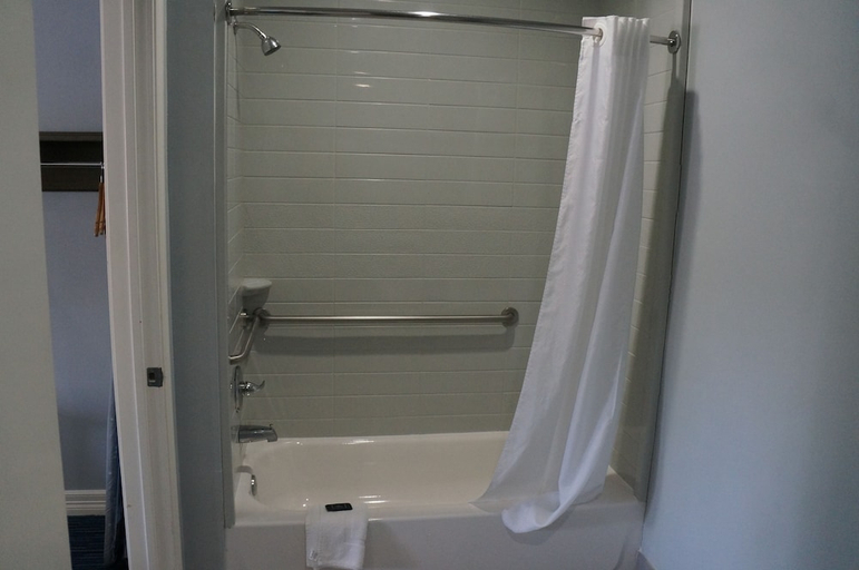 Bathroom 3, Home Place Inn Spring I-45 North & 1960, Houston