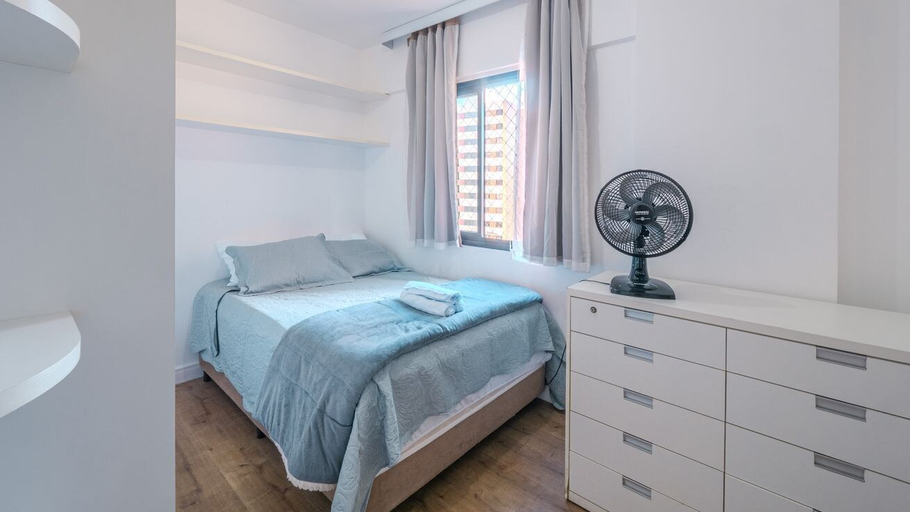 Room 5, Apto com 3 su tes Piscina e Sauna a 450m da Praia, Salvador