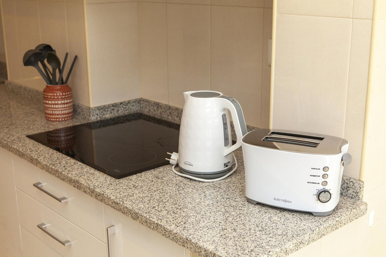 Room 2, Y 03 - Bedroom 3 in Trindade Sun Guesthouse, Lagos