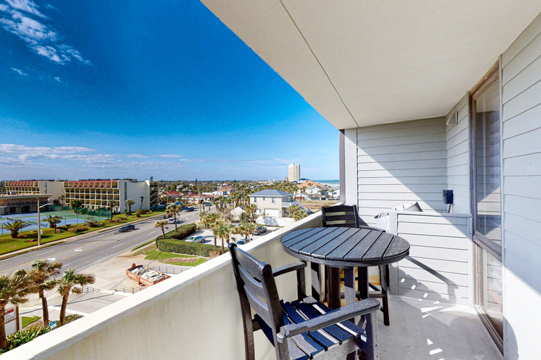 Interior 5, Horizons 504 - Daytona Beach Living, Volusia