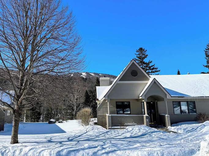Interior 3, Fv43 Bretton Woods Single Level Home With AC on Golf Course!, Rockingham
