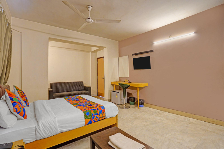 Bedroom 4, Fabhotel The Jumbo Stay, Kolkata