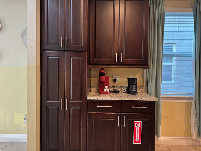 Interior 5, 7613-8-bl-only 10 Minutes From Disney, Osceola