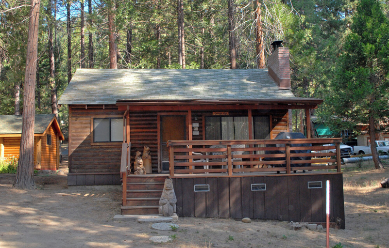 Front of property, Cubby's Den, Mariposa