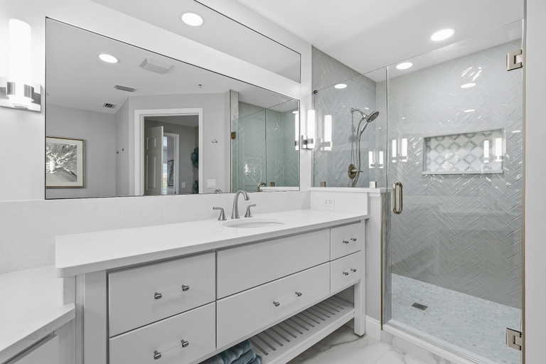 Bathroom 4, Atlantic Villas 303, Volusia