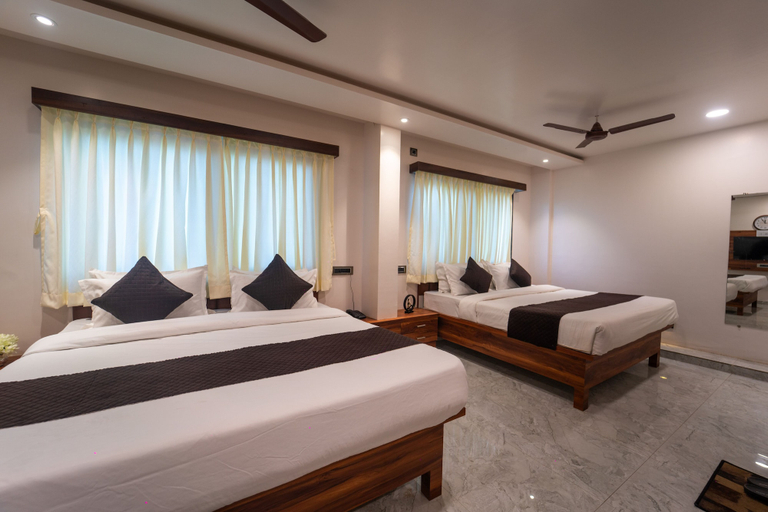 Room 5, Shreenam resto, Nashik