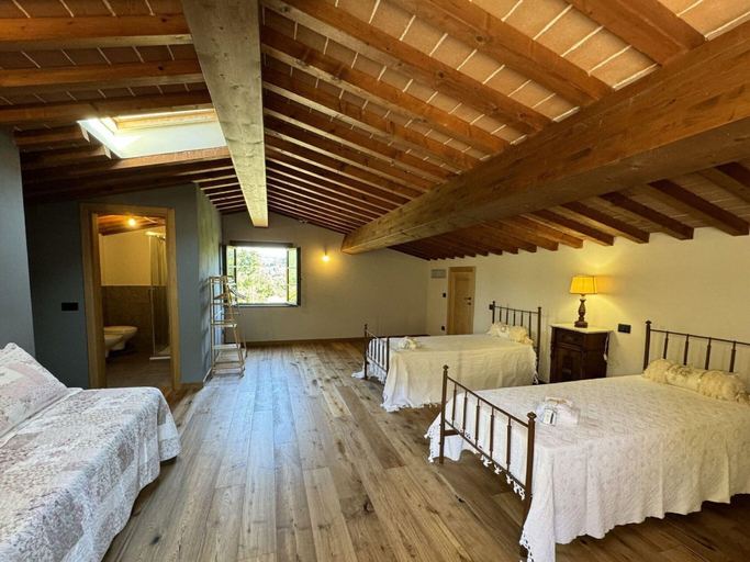 Room 5, House in Tuscany Near Pisa & Lucca, Lucca