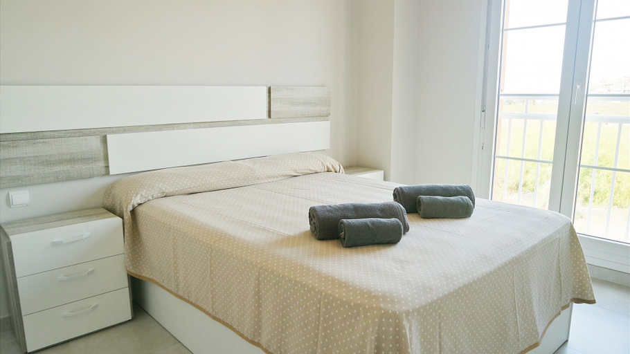 Room 4, Seaside Apartment in Isla Canela, Huelva