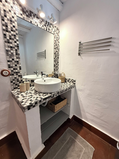 Bathroom 4, La Guzmana de Ronda, Málaga