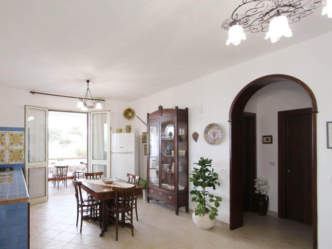 Dining, Apartment in Castelvetrano With Garden, Trapani