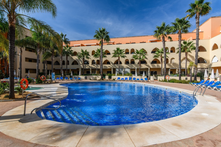 Pool 3, Cozy Beach Apartment for 5, Huelva