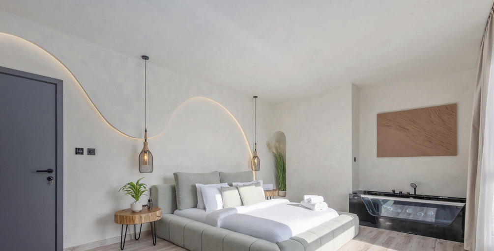 Room 3, LUX Contemporary Marina View Suite 7, Dubai