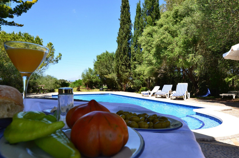Pool 2, Beach Holiday Home With Private Pool, Baleares