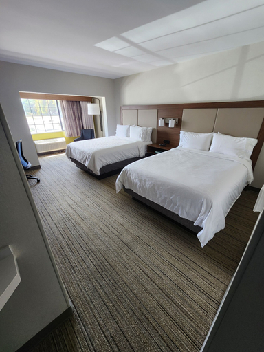 Bedroom 4, Holiday Inn Express LOMPOC by IHG, Santa Barbara