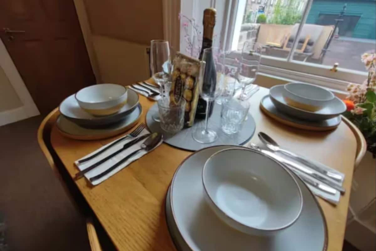 Room 4, Central-ground Floor-private Garden With Parking, Edinburgh