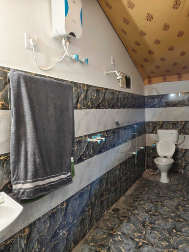 Bathroom 4, Shree Karni Hotel & Restaurant, Bikaner