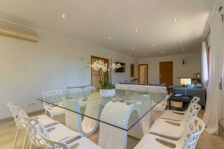 Dining 5, Country House With Swimming Pool, Baleares