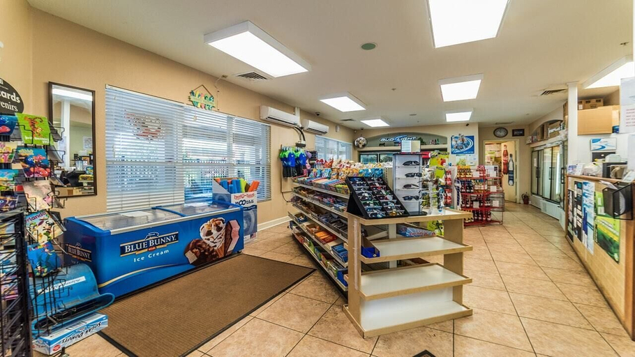 Interior 3, Alm2781-103, Osceola